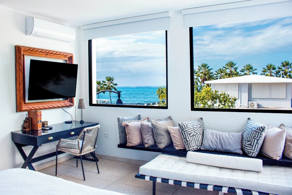 Habitación Grand, 1 Cama King, Vista al Mar - banco junto a la ventana con vista al mar