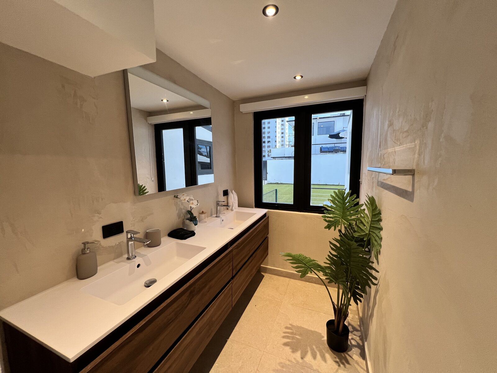 Suite 10 - Villa Azure